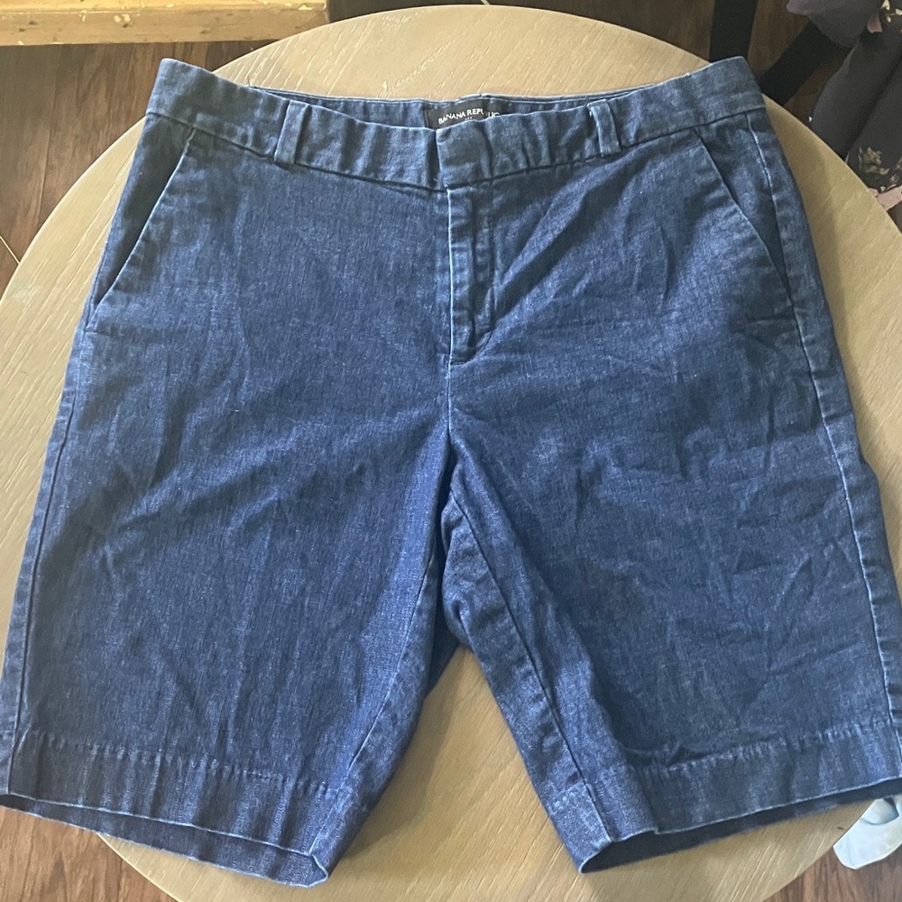 Banana Republic Men's Denim Blue Flat Front Shorts